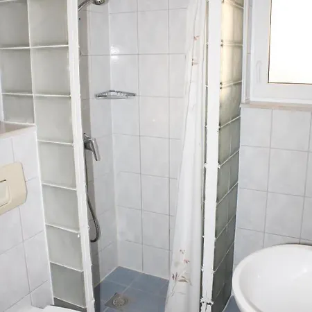Larus Apartment Baska Voda