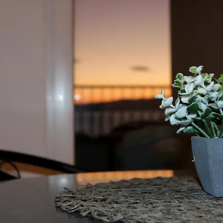 Larus Apartmán *