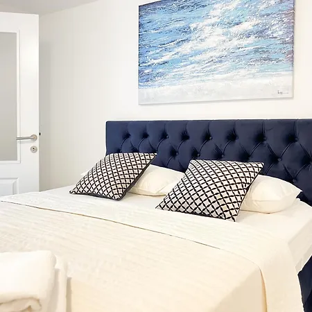 Larus Apartment Baska Voda