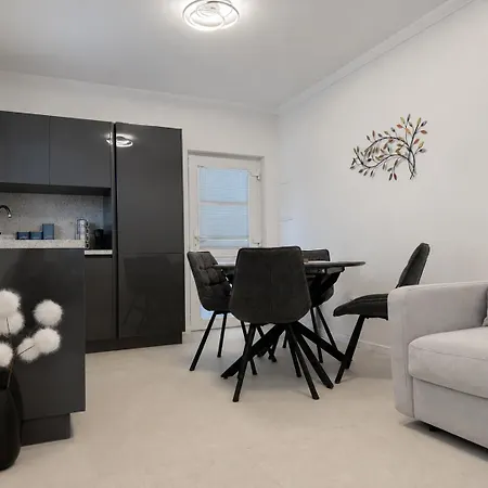Larus